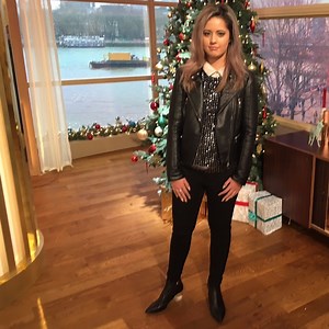 How to sparkle in sequins this season