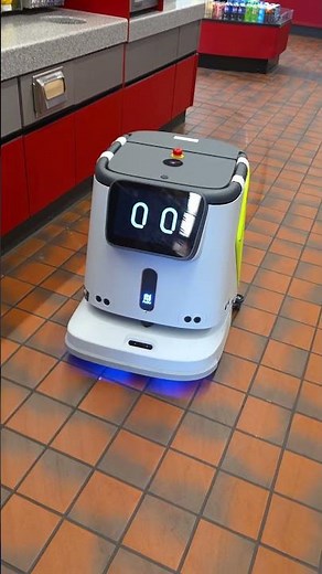 QuikTrip Robot - Pringle Robotics PUDU CC1
