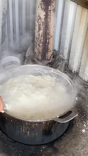 Bánh Đúc: Món Ngon Mùa Lạnh Từ Quán Nhỏ