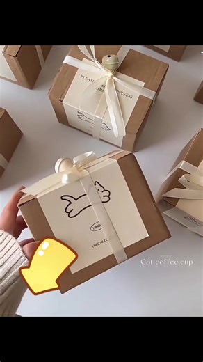 This minimalist INS-style mug is exactly what your morning coffee needs—pretty enough for your feed, sturdy enough for daily use! Grab yours before it’s gone 👇 #AestheticMugs #HomeDecorVibes #TikTokMadeMeBuyIt #FYP