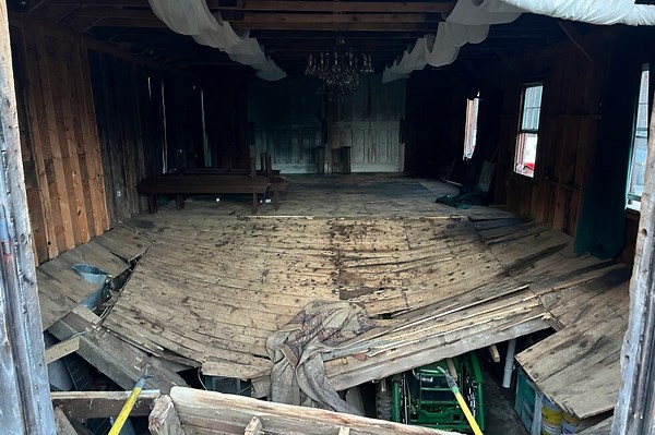 Six people injured after floor collapses at New Hampshire wedding venue