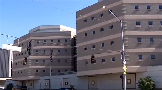 10 Ohio jail staff placed on leave after inmate dies following restraint chair use