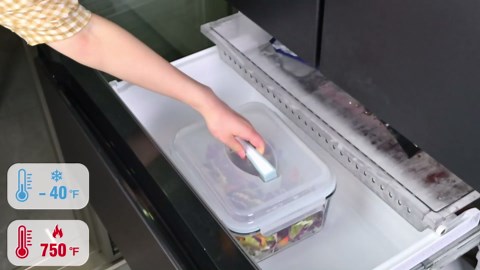 Large Glass Storage Containers with Lids, Extra Large Glass Food Containers for Rotisserie Chicken/Turkey and Potluck, Giant Watermelon Container, XL Big Bowl Freezer Storage Container Airtight 200oz