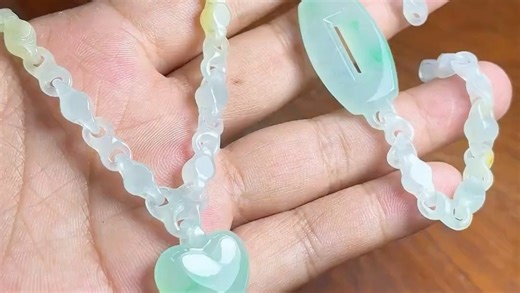 俏色巧雕，活环雕刻