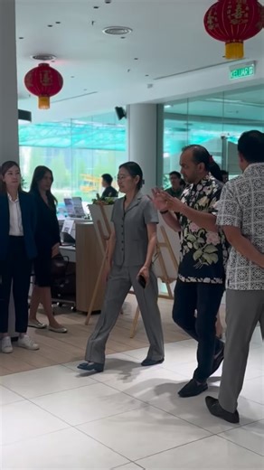 A meaningful visit today at Proton e.MAS EON Glenmarie with Wang Ruiping, Senior Executive and Vice President of Geely Auto Group, and President of the Geely New Energy Powertrain R&D Centre. We appreciate the time taken to share insights on innovation, technology, and the road ahead for electric mobility. #EON #ProtoneMAS #ProtoneMAS7 #EONAutomotive #ProtoneMASGlenmarie | Proton e.MAS Glenmarie - EON