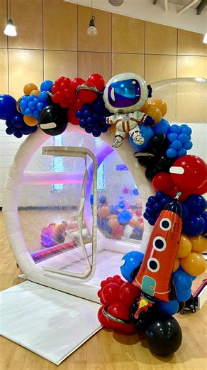 🫧 🫧🫧 Bubble House 🫧🫧🫧 Our huge 5m Bubble House is always a huge hit with children (and adults!) and brings the wow factor to all sorts of events! 🎈 Perfect for larger celebrations, our dome can fit up to 14 people in at once, so no child has to wait too long for their turn! 🥳 We provide two, yes two! attendants who operate the Bubble House, so you can enjoy your event. We can match any theme and of course can provide additional balloon decor, light up numbers and more! 🎈 #bubblehouse #b