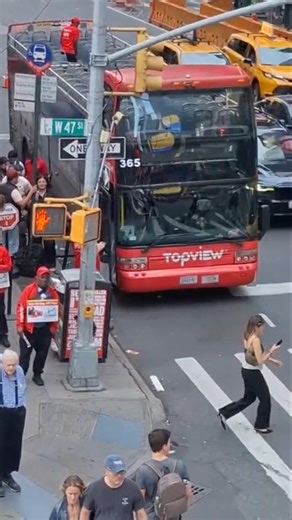 Walking In NewYork City #travel #newyork #explore #trending #funny #love #viral #shorts #video #art