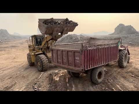 Caterpillar 966D Wheel Loader Massive Rock Transport Loading