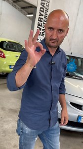 Discover how to repair your mirrors with a simple trash bag and a burst of air. #EasyRepairs #UnusualHacks #DIY | Skerdjan Halilaj