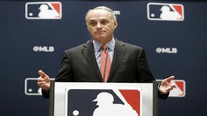 MLB owners, players' union return to arguing in public