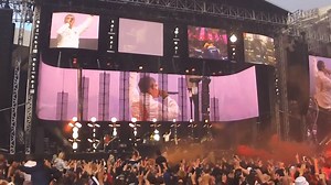 The Stone Roses - "I Wanna Be Adored" (Hampden 2017) | Indie & Alternative Tunes