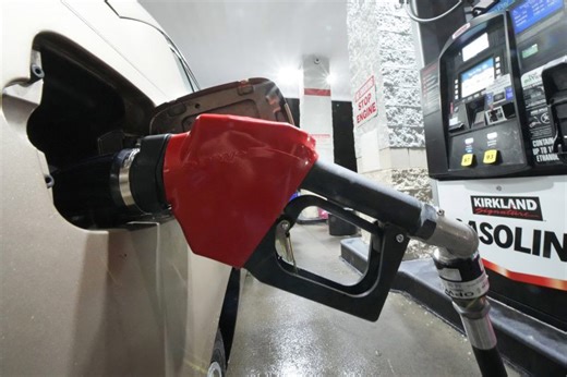 National gas price average remains stable, but changes could be coming according to GasBuddy