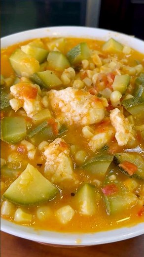 How to Make Calabacitas a la Mexicana con Queso y Elote #shorts