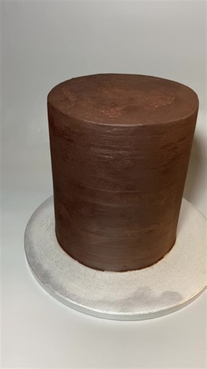 F1 Racing Car fondant cake ( 3D edible toppers) #fondantcake #racingcarcakes #racingcar #fastcars #customizedcakes #ediblecaketoppers