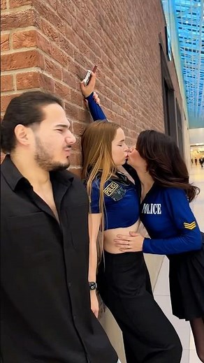 It was unexpected for him 👮‍♀️🫂😂