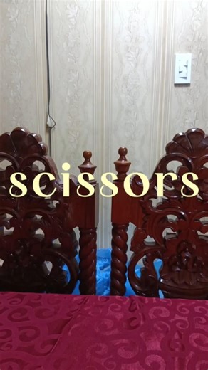 How to use scissors