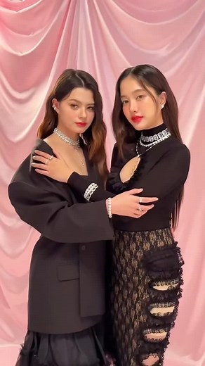 145 reactions · 27 shares | Sweet behind the scenes 殺 DAY OF LOVE WITH FREENBECKY #FreenBeckyxValentines2025 #FreenBecky #srchafreen #beckysangels | 혽홇홄홉홆홉혼홏홄홊홉 | Facebook