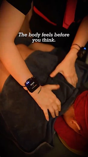 Shoulder therapeutic massage technique