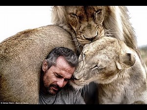 'The Lion Whisperer' Living with Lion KEVIN RICHARDSON
