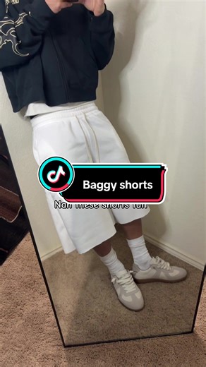 Stylish Baggy Shorts for Trendy Outfits