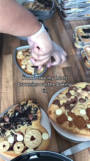 One of my least fave jobs to do! #brownies #londonbaker