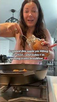 Dutch baby pancake with canned apples #dutchbaby #canningandpreserving #cannedgoods #pancake