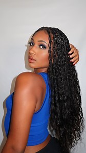 Save $$$ and DIY your Boho Braids 💙✨ using @shakengo_hair ✅ Freetress Wet & Wavy Deep Bulk 18” (3 packs | color 1B) ✅ Freetress Braiding Hair 28” (1 pack cut in half | color 1B) This was one of the best boho hair installs I’ve done yet!!! I really liked how the bulk hair was able to be pulled from the weft to prevent tangling and shedding🤌🏽 I also liked how it came straight and then got wavy when adding water 💦 which look do you like better? wet or dry ❓💬 check out the full tutorial on my Y