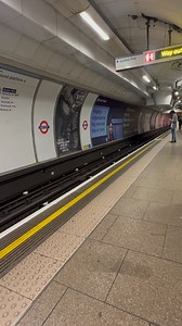 Green Park Tube Station in London | Global Adventures