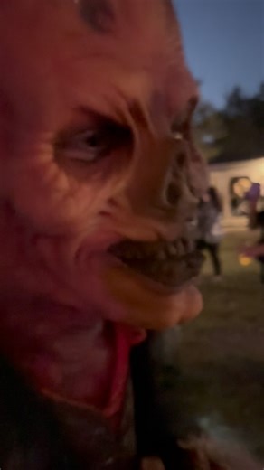 Sir Henry’s Haunted Trail is open tonight and Ichabod will be waiting for you! #sirhenrys #sirhenryshauntedtrail #hauntedtrail #haunted | Freaks of Halloween Horror Nights