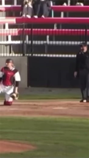 How is this a Catchers Balk?