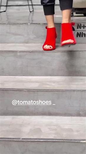 Diseño de Peep Toes tipo botín para una elegancia única