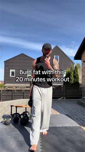 20 minutes. 1 bell. 5 moves. No rest between them. KB Thruster x10 KB One-Arm Swing x10 per side KB Reverse Lunge x8 per side (alternating) KB infinity Uppercut x10 KB Burpee Deadlift x8 Finish all 5. Rest 90 seconds. Repeat. 5 rounds total. Research shows 20 minutes of kettlebell work can be more effective for fat loss than an hour of steady jogging. An ACE study found KB training boosted aerobic capacity by 13.8% and core strength by 70% in just 8 weeks. You’re building muscle and burning fat 