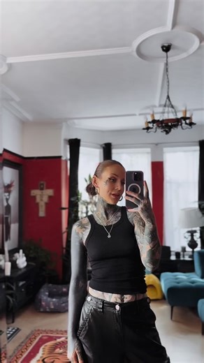 23K views · 497 reactions | All my best fav clothes are too old but I loveeeem | Monami Frost | Facebook
