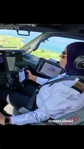 Emirates female pilot series 44