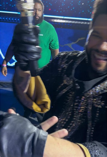 still thinking about how abel, my favorite artist of all time, was able to notice me different times throughout his shows 🥲 i swear this will never leave my mind i love you abel #theweeknd #fyp #abel #concert #viral @The Weeknd