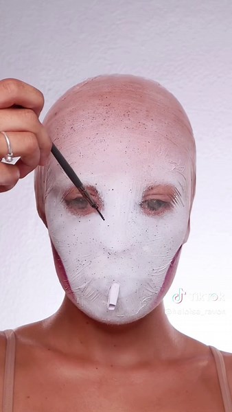 Creative Alien Makeup Tutorial: Part 4