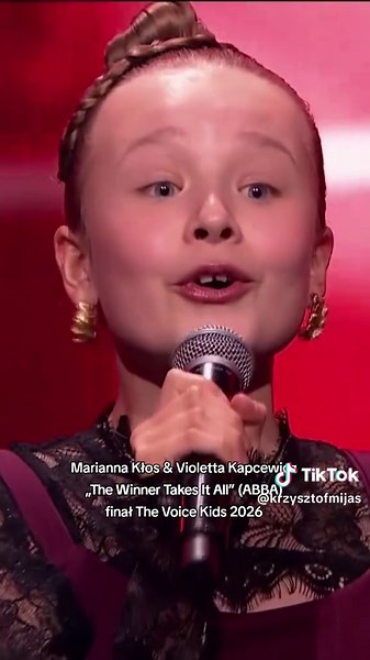 Marianna Kłos @mariannaklos (Junior Eurovision 2025 🇵🇱) & Violetta Kapcewicz ( zwyciężczyni The Voice Senior 2026 ) - „The Winner Takes It All” (ABBA cover) - finał The Voice Kids 2026, 09.05.2026 źródło: TVP2 #mariannaklos #thewinnertakesitall #ABBA #thevoicekids #cover