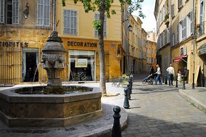 Aix-en-Provence Travel Guide - Expert Picks for your Vacation