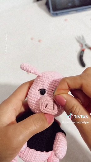 Laura / Munay Crochet on TikTok