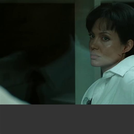 The kill at the end might be the coolest I've ever seen, Angelina Jolie should do more action movies! ⭐