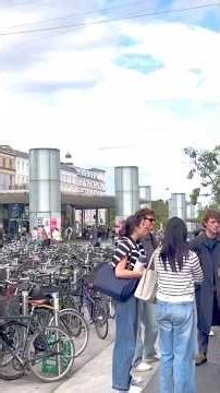 In Copenhagen, Riding Bicycles Is the Hip Thing to Do 🚲🇩🇰 | The World’s Coolest Bike City