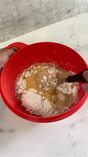 Elevate Your Dessert Game with this delicious S'mores' donut recipe! 🔥🍩 Find the full recipe in our website. Contact your independent rep or visit tupperware.com or tupperware.ca | Tupperware U.S. & Canada