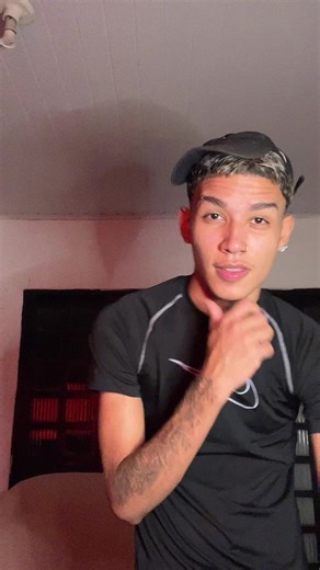 Os vídeos de tio_lopess (@tio_lopess) com som original - clarinha💯songs