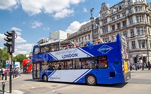 Golden Tours London: Hop-On, Hop-Off Bus Tour