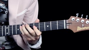 Ibanez AZ2204N-BK电吉他