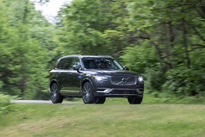 2022 Volvo XC90 Hybrid Review, Pricing, and Specs