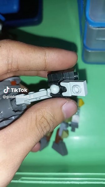 Lego Mecha Assembly: Another Balljoint Breaks