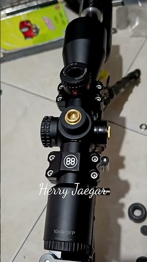 Vector Veyron Fix Zoom 10X44 SFP