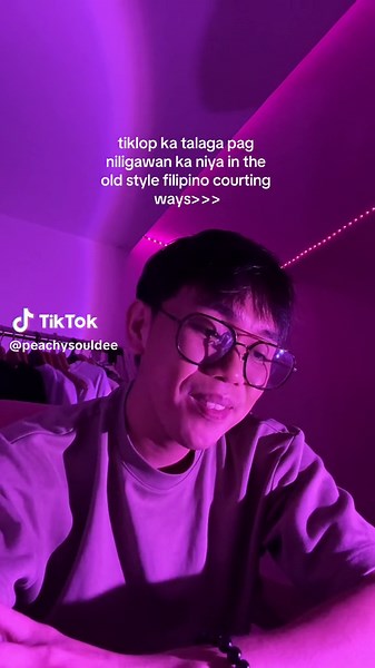 Old Style Filipino Courting: Tiklop ka pag niligawan ka niya!