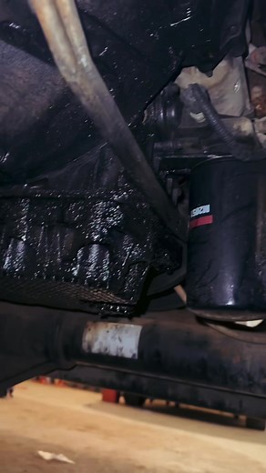 6.7 PowerStroke Plastic Oil Pan？ Here’s why you should throw it in th... | Flying Wrenches Automotive